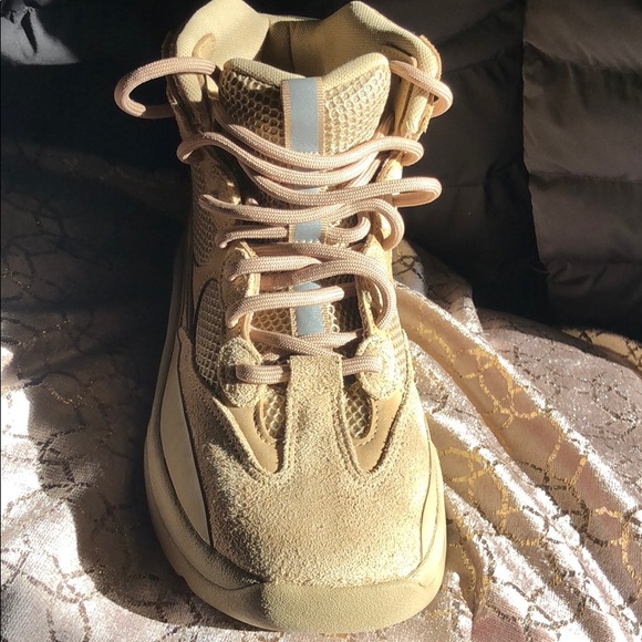 yeezy season 7 taupe